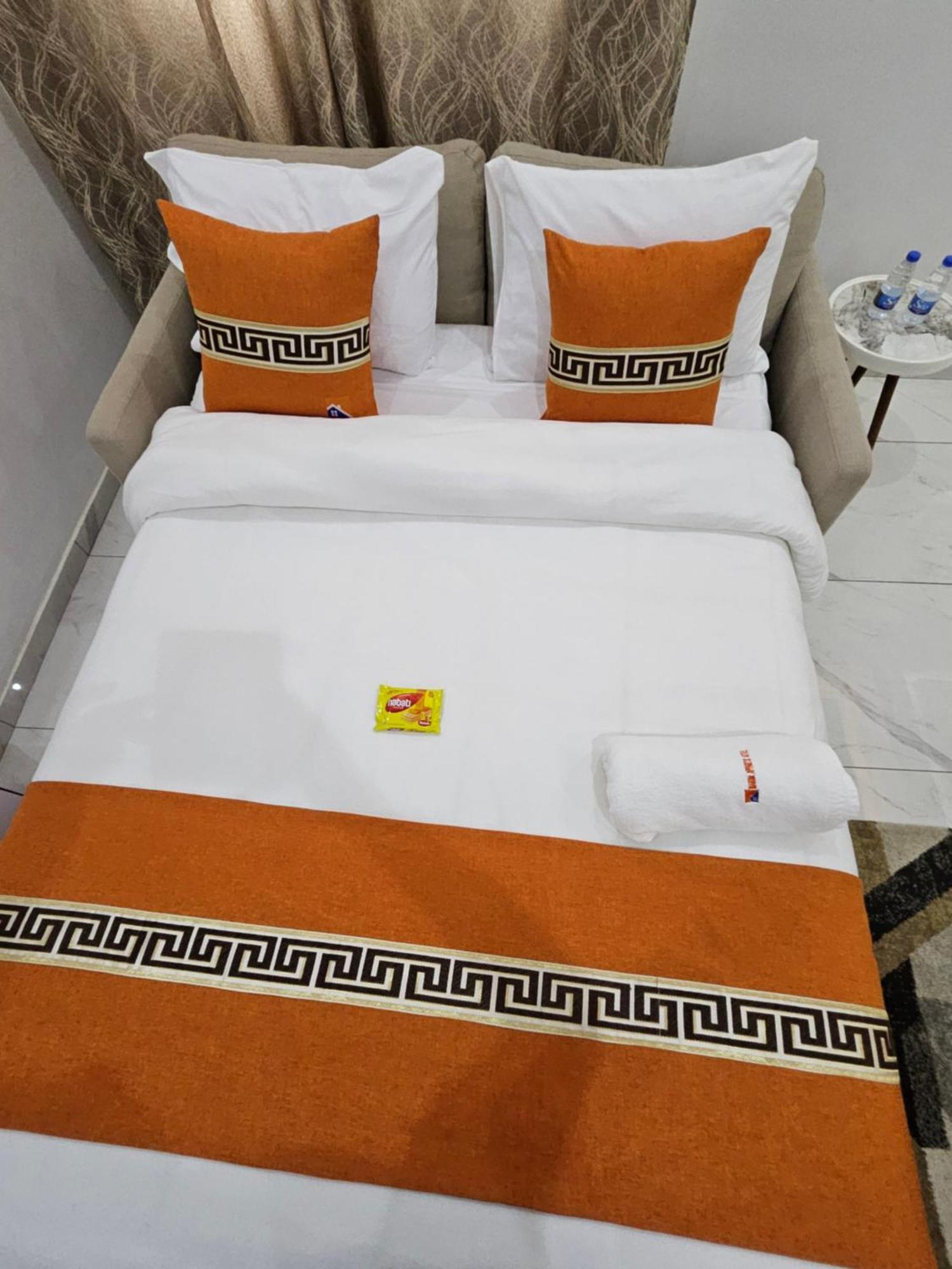 דקר Marina Appart Hotel מראה חיצוני תמונה