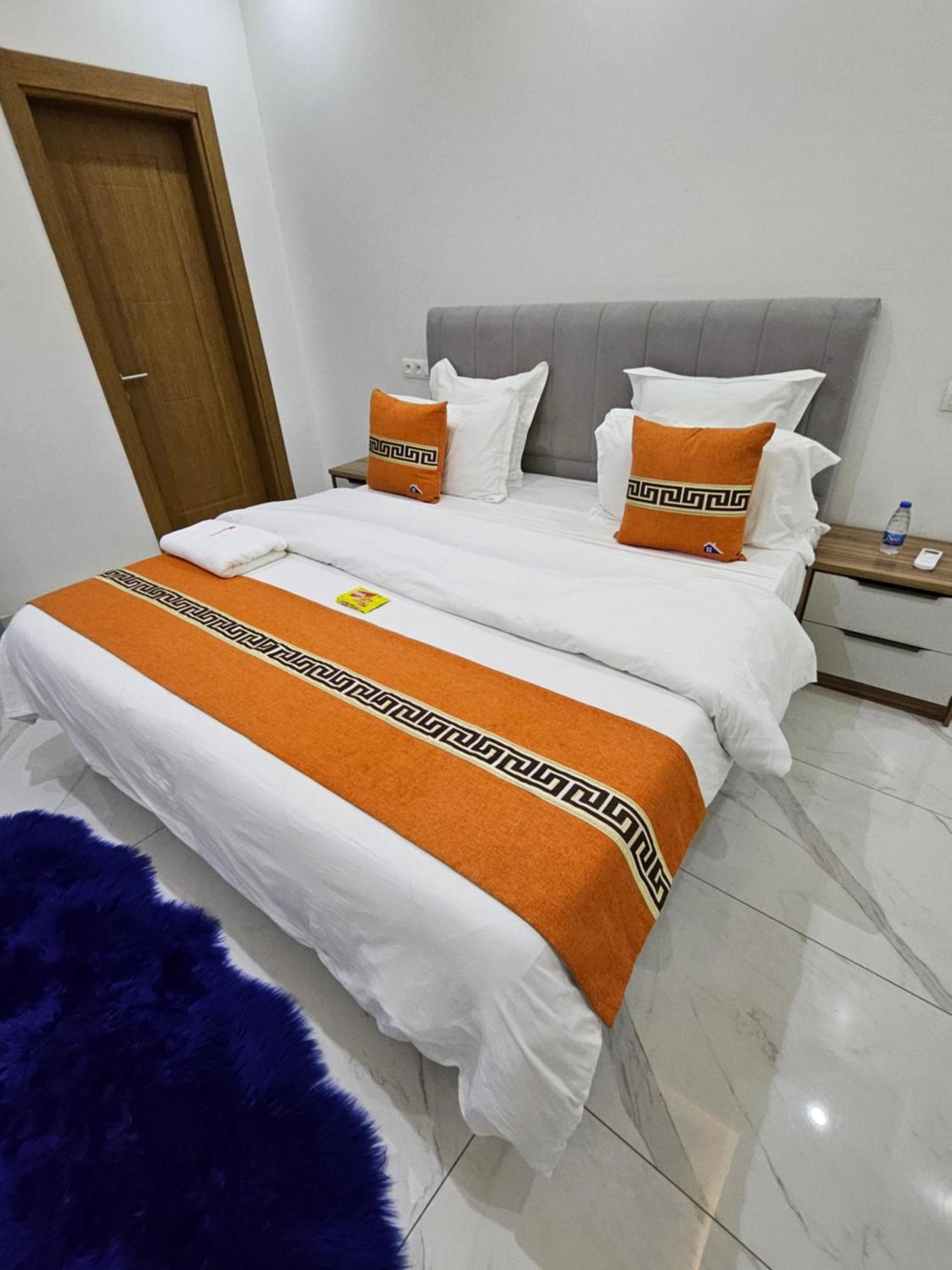 דקר Marina Appart Hotel מראה חיצוני תמונה